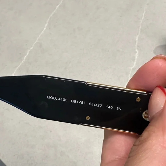 Versace Glossy Black Sunglasses - Picture 6 of 7